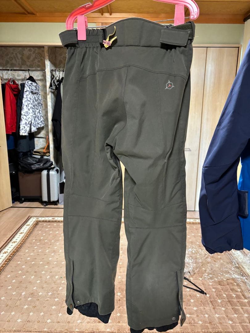 デサント　ジャケットOサイズ アシックス　パンツ　Ｍサイズ