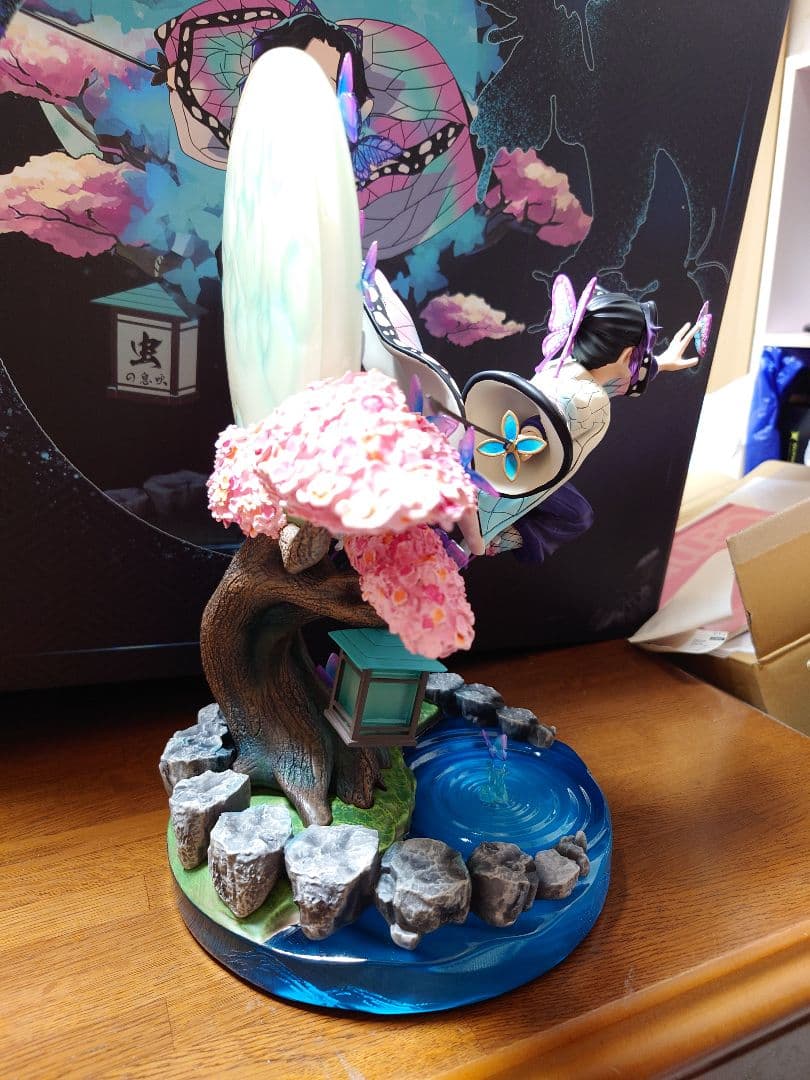 鬼滅の刃 蟲柱・胡蝶しのぶ ガレージキット スタチュー