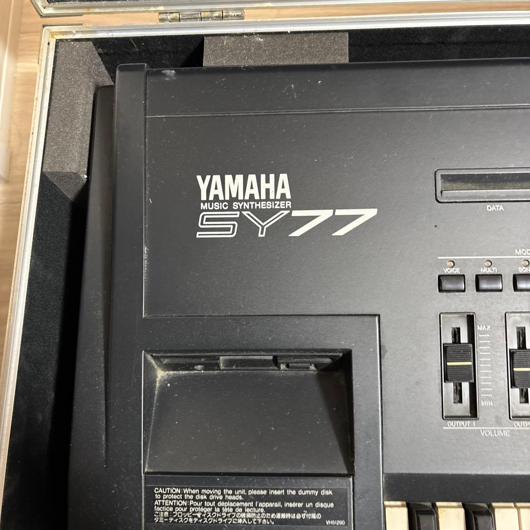 Yamaha SY77 シンセサイザー ケース付き