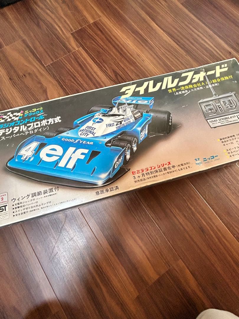 昭和レトロ ラジコンカー タイレルフォード リモコン 箱 説明書付 未動作確認