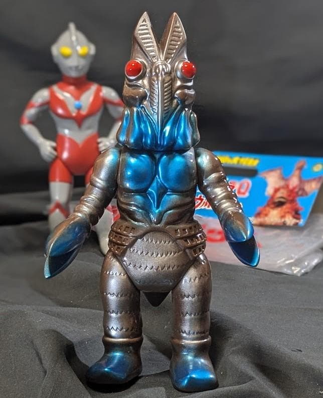 ウルトラマンｂタイプ＆バルタン星人二代目（Ｍ１号）２体セット