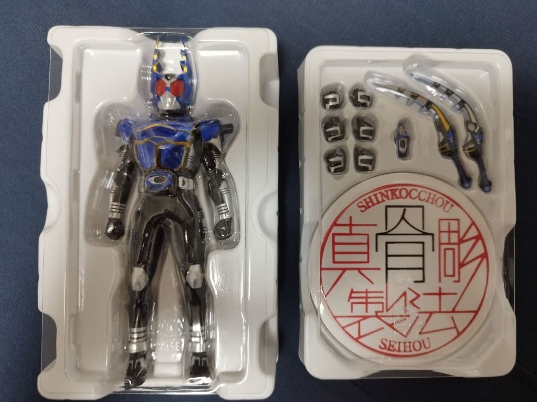 S.H.Figuarts 真骨彫製法 仮面ライダーガタック