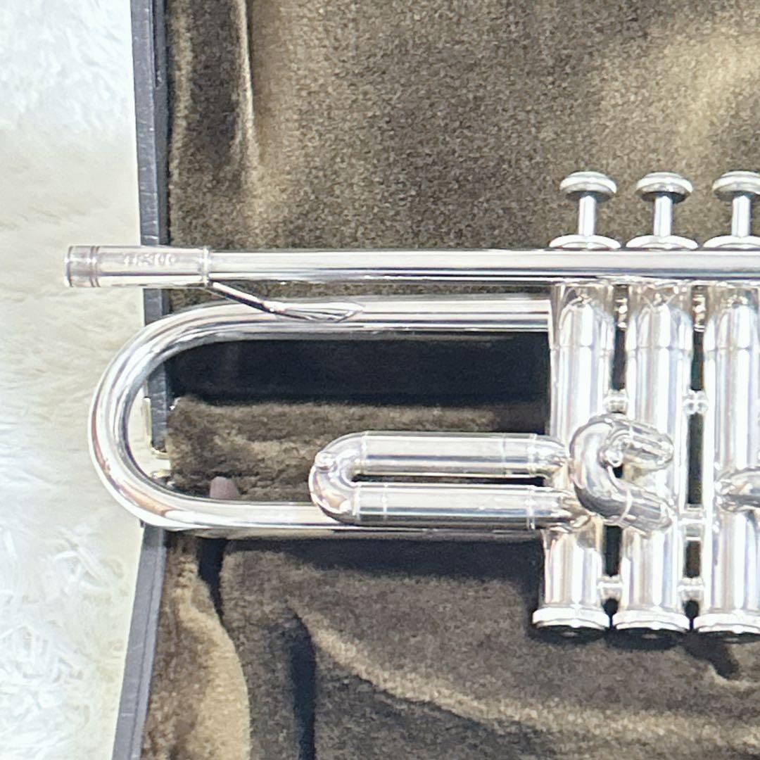 Bach バック TR-300 トランペット B♭ マウスピース付き　ケース