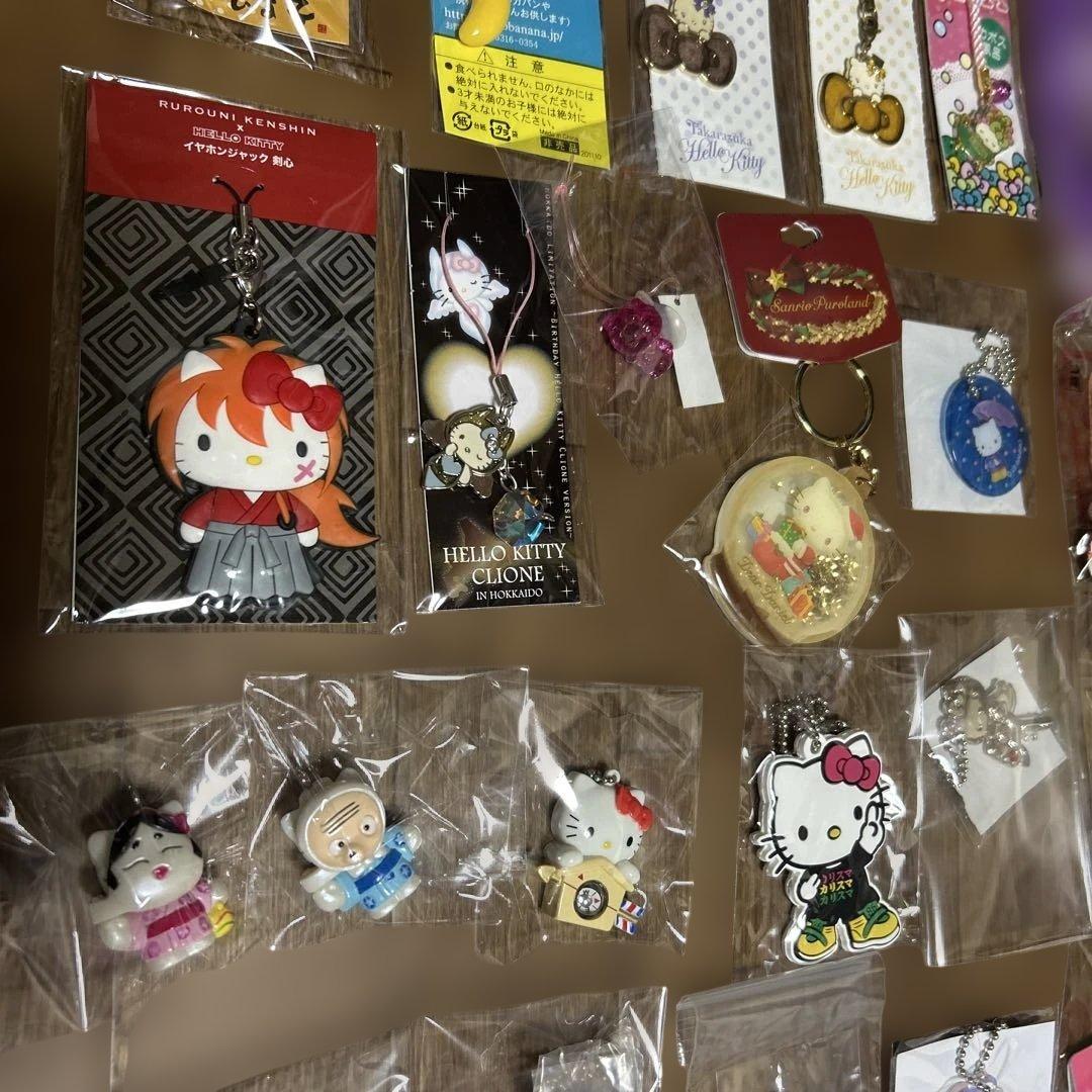 キティ根付けストラップ　❸