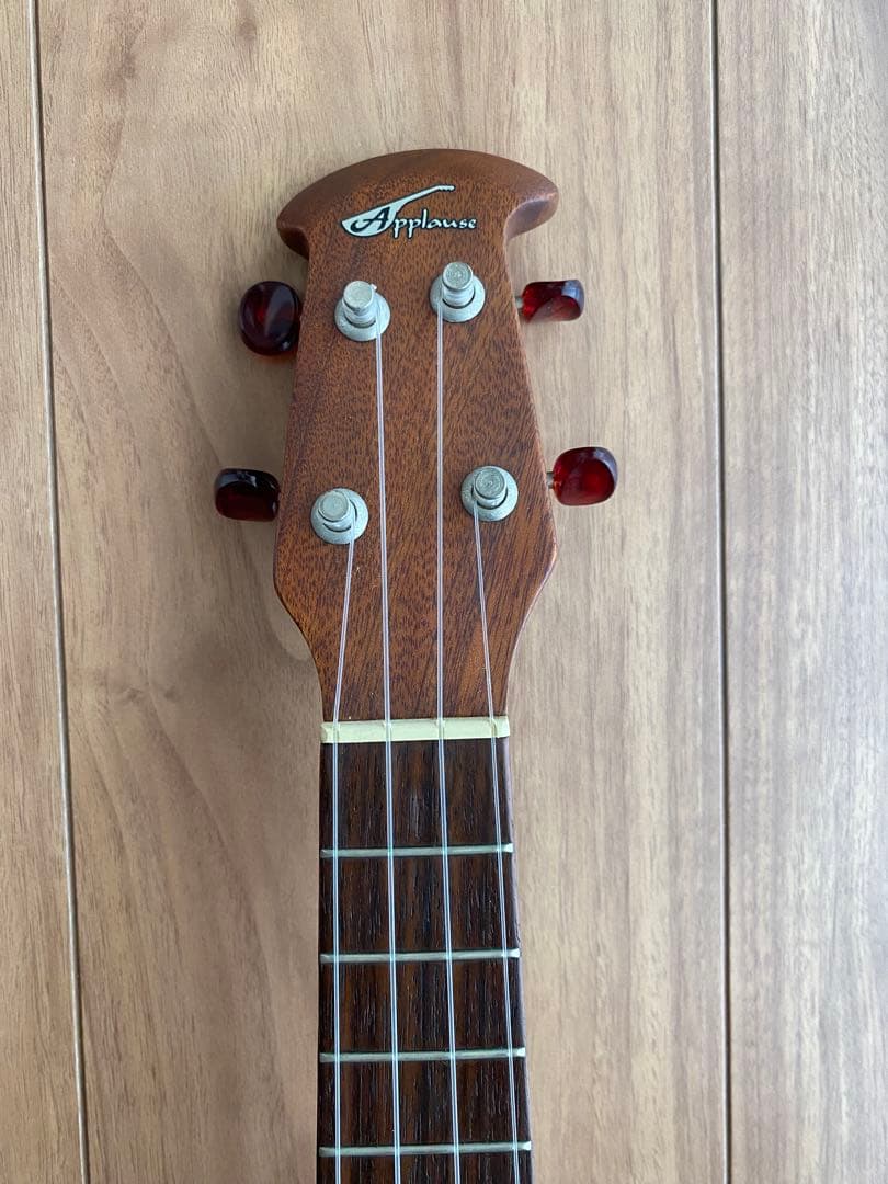美品！アプローズ バイ オベーション UA20 ウクレレ 本体 ケース付き