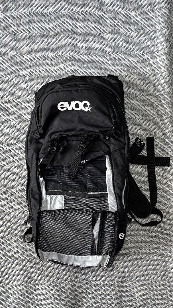 evoc STAGE 6L/イーボック ステージ　MTB用バックパック