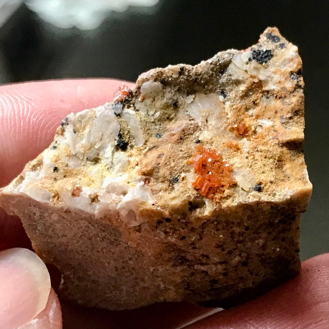 レア 鉱物 バナディナイト 原石標本 モロッコ天然石 オレンジ 43.75ct