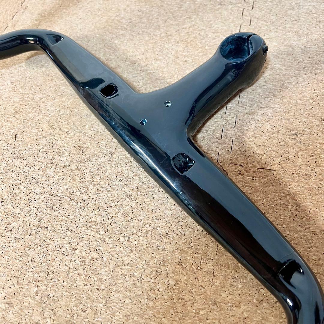 ロードバイク　一体型　カーボン　エアロ　ドロップハンドル　400-110mm