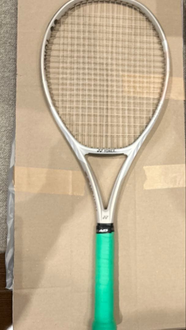 ぽん　ヨネックス　Vコア　98Lサンドベージュ