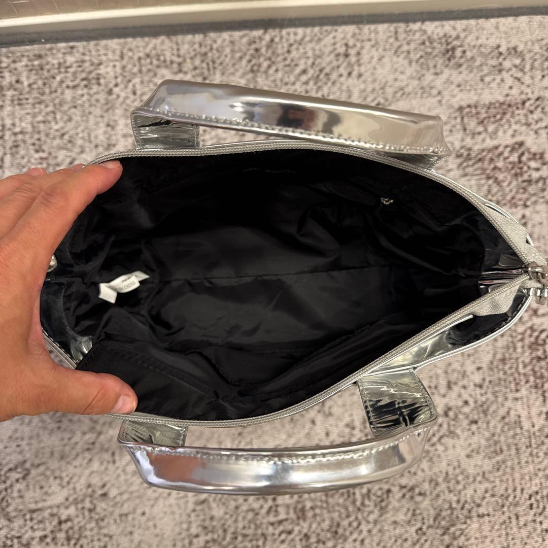 美品　JACKBUNNY カードバッグ ホワイト シルバー ドラえもん