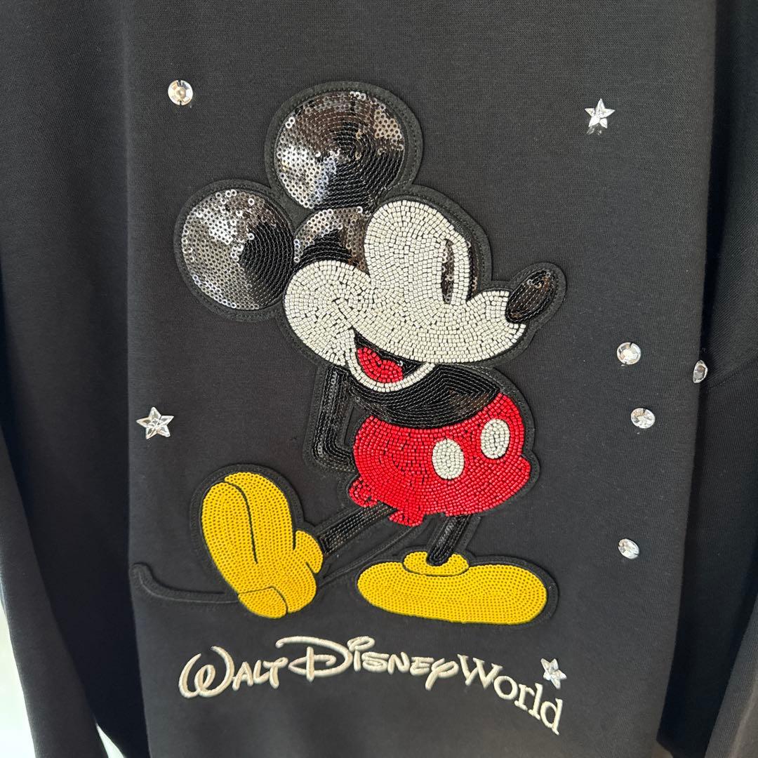 ディズニーワールド　トレーナー ビーズ刺繍