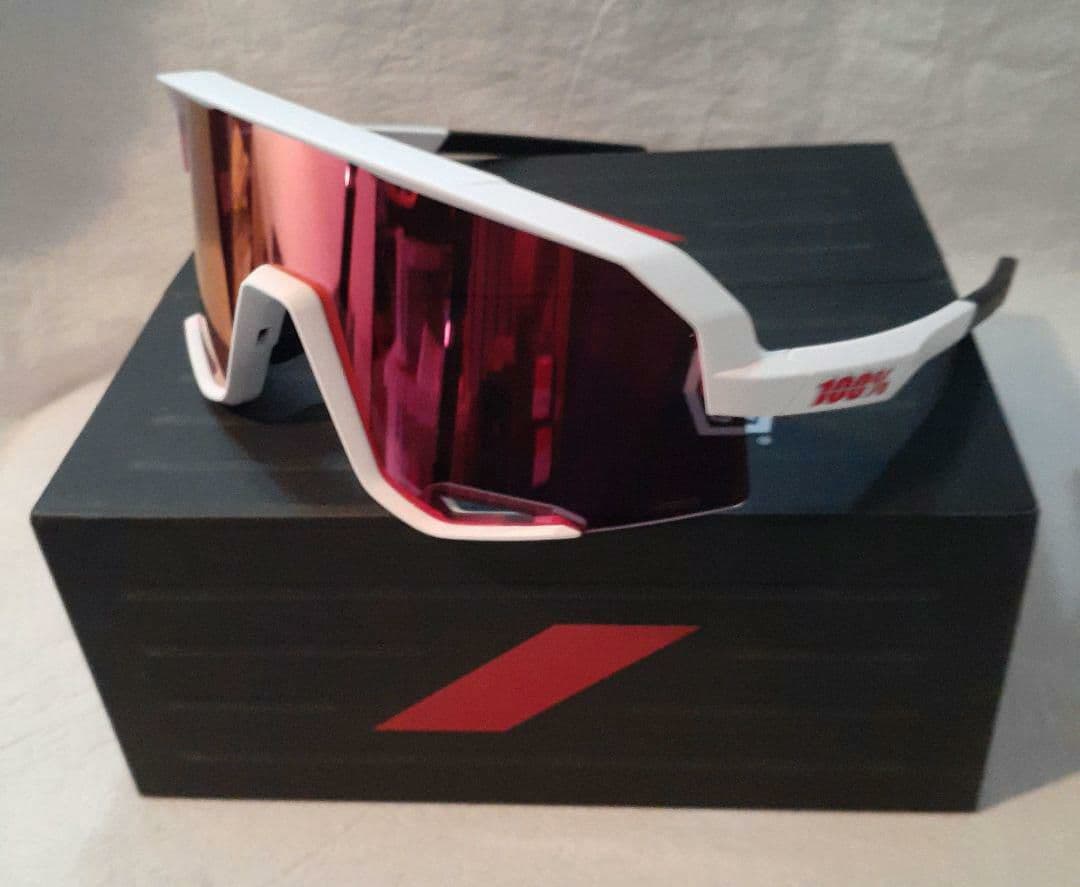 100% Slendale ホワイト レッドミラーレンズ ワンハンドレッド