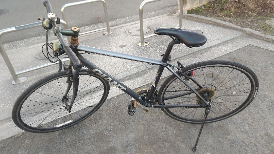 GIANT ESCAPE R3 700C アルミ 24速 470mmグレークロス