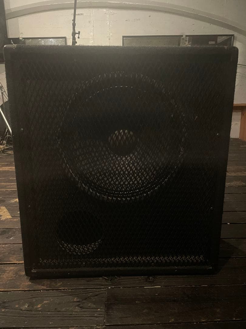 Peavey ベースキャビネット BX115-BW