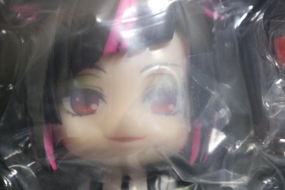 2140　ねんどろいど リリア・ヴァンルージュ ツイステッドワンダーランド