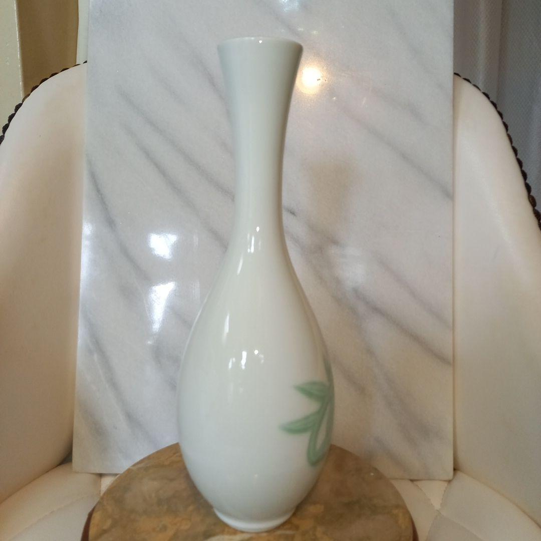 の*り様 井上萬二　百合　花　花瓶　壺　緑　茶器