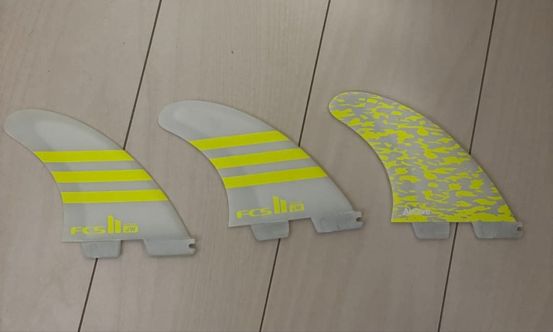 年末セール　FCS2 フィン　ジュリアンウィルソン　ミディアム　美品