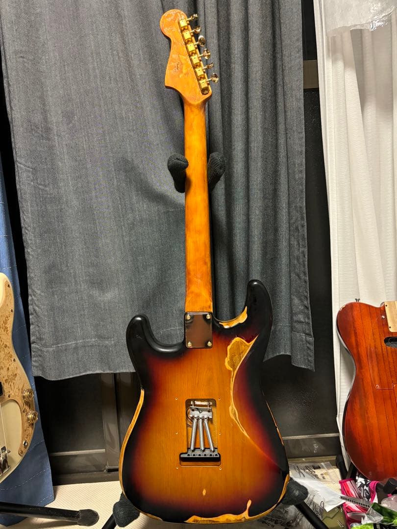 エレキギター サンバースト レリック　ジャンク