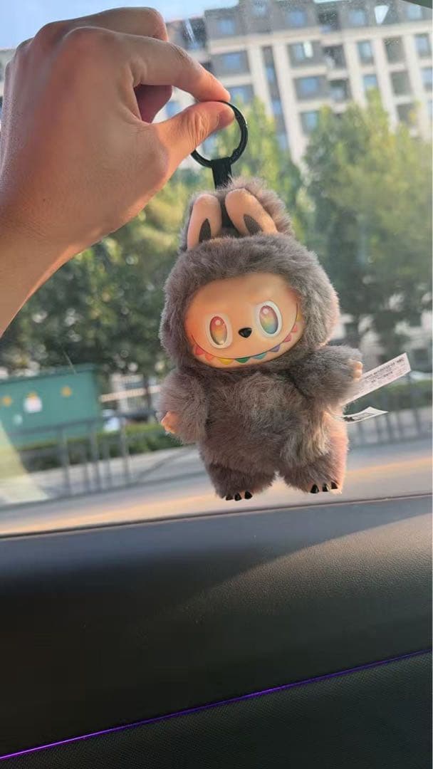 POP MART Big into Energy ぬいぐるみ