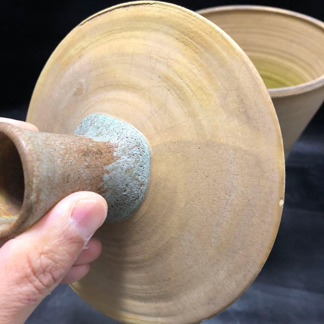 美しい古美術◼️蔵の裏からかなり雰囲気のある蓋のある花瓶のような謎の陶器が出て来た