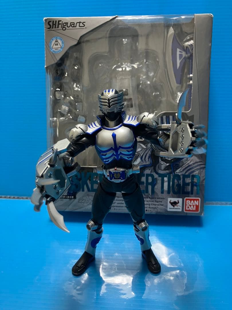 SHFiguarts 仮面ライダータイガ