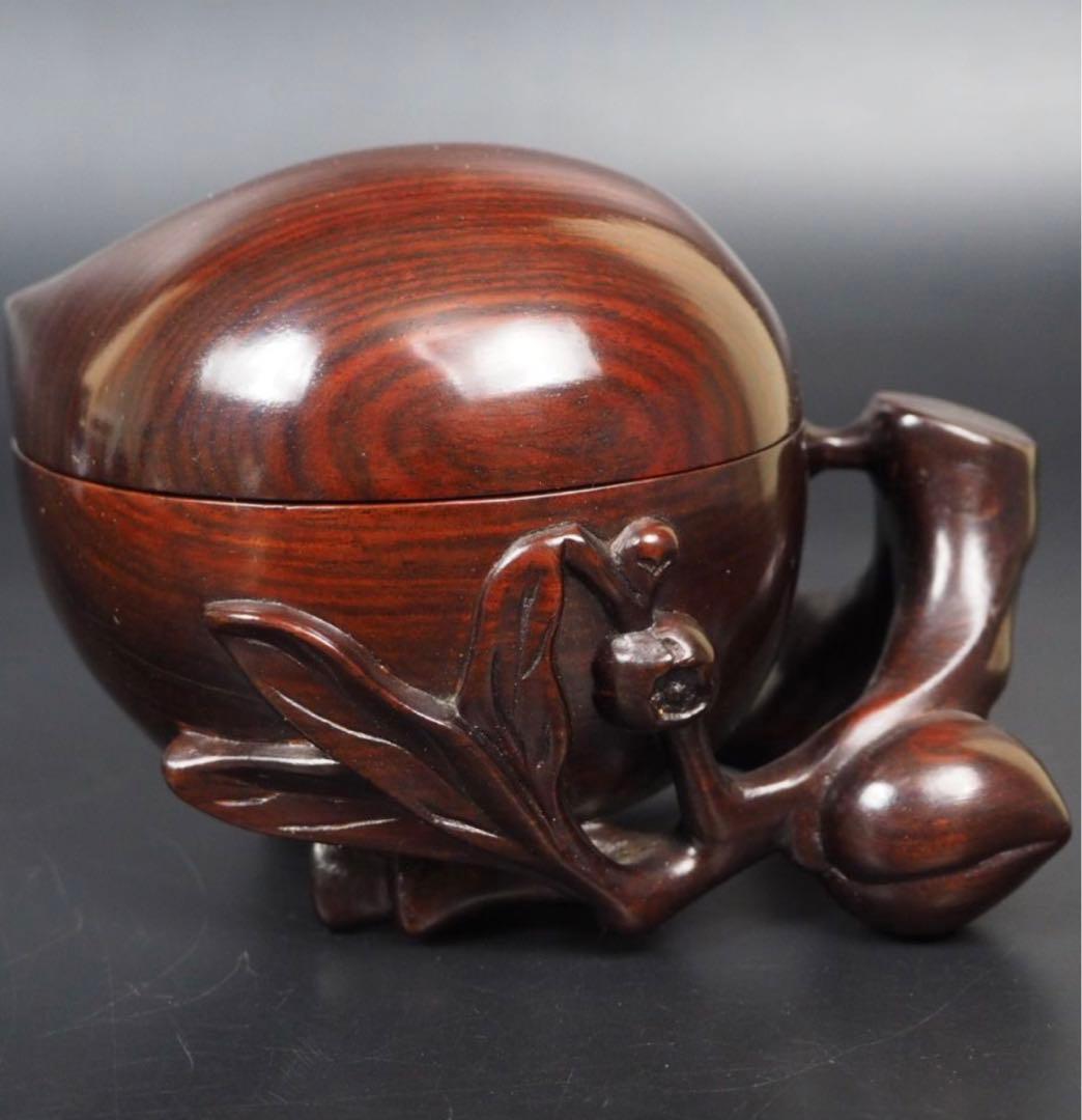 送料無料　時代物　唐木花梨（沈水）透かし彫り桃形蓋物　美品