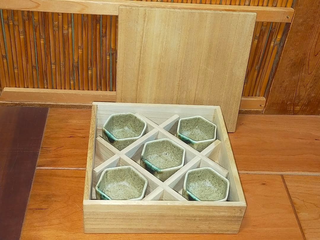 ♥黄瀬戸　六角盃　５個セット　桐箱付き　ぐい呑み　ぐい飲み　骨董　古玩