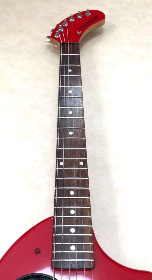 【超美品！】ZO-3 レッド アンプ内蔵ミニギター ヘッドフォン端子付