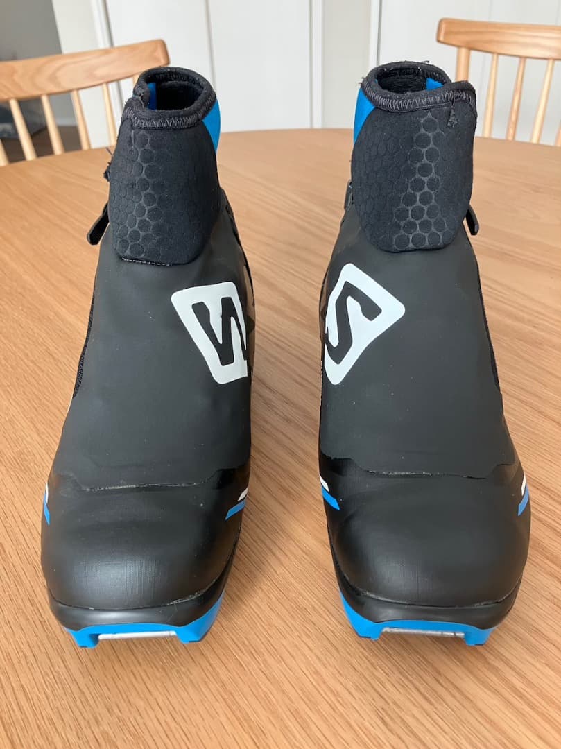 Salomon クロスカントリースキーブーツ　RC10（クラシック）