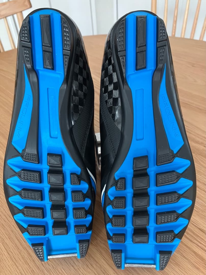 Salomon クロスカントリースキーブーツ　RC10（クラシック）