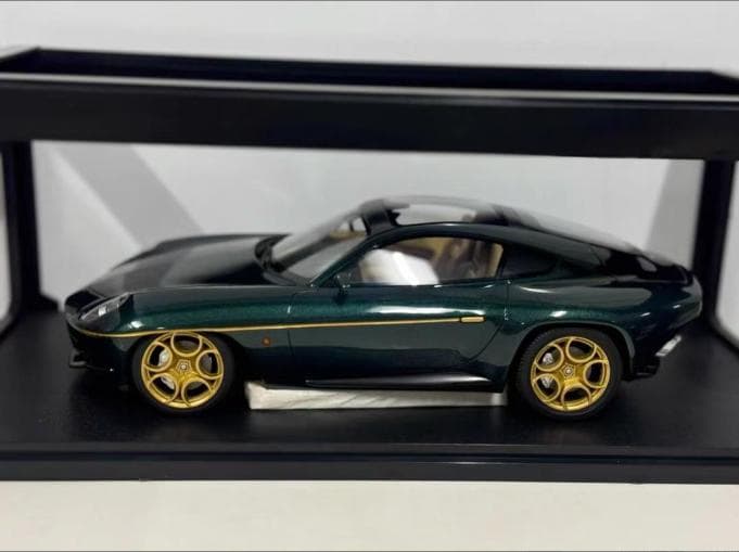 CULT 1/18 アルファロメオ ディスコ・ヴォランテ 2013 2台セット