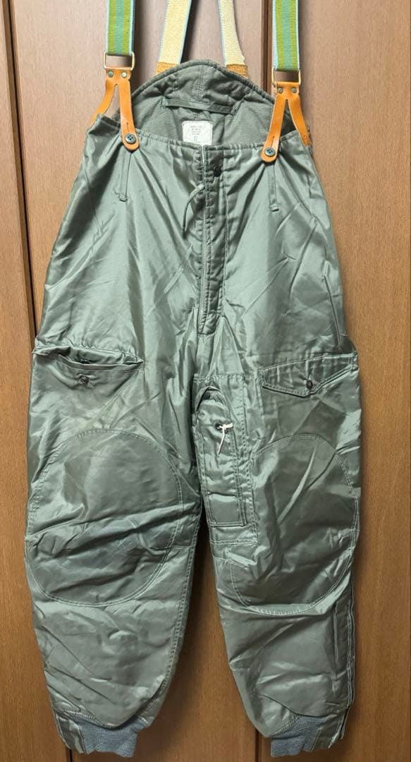 米軍　実物ECW CWU-18P フライヤーズパンツ　サスペンダー付き