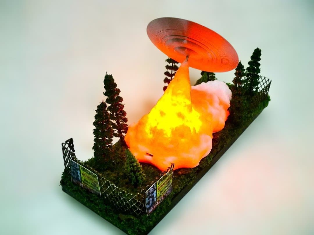 エリア５１UFOジオラマシリーズ火炎放射グレイフィギュアセット