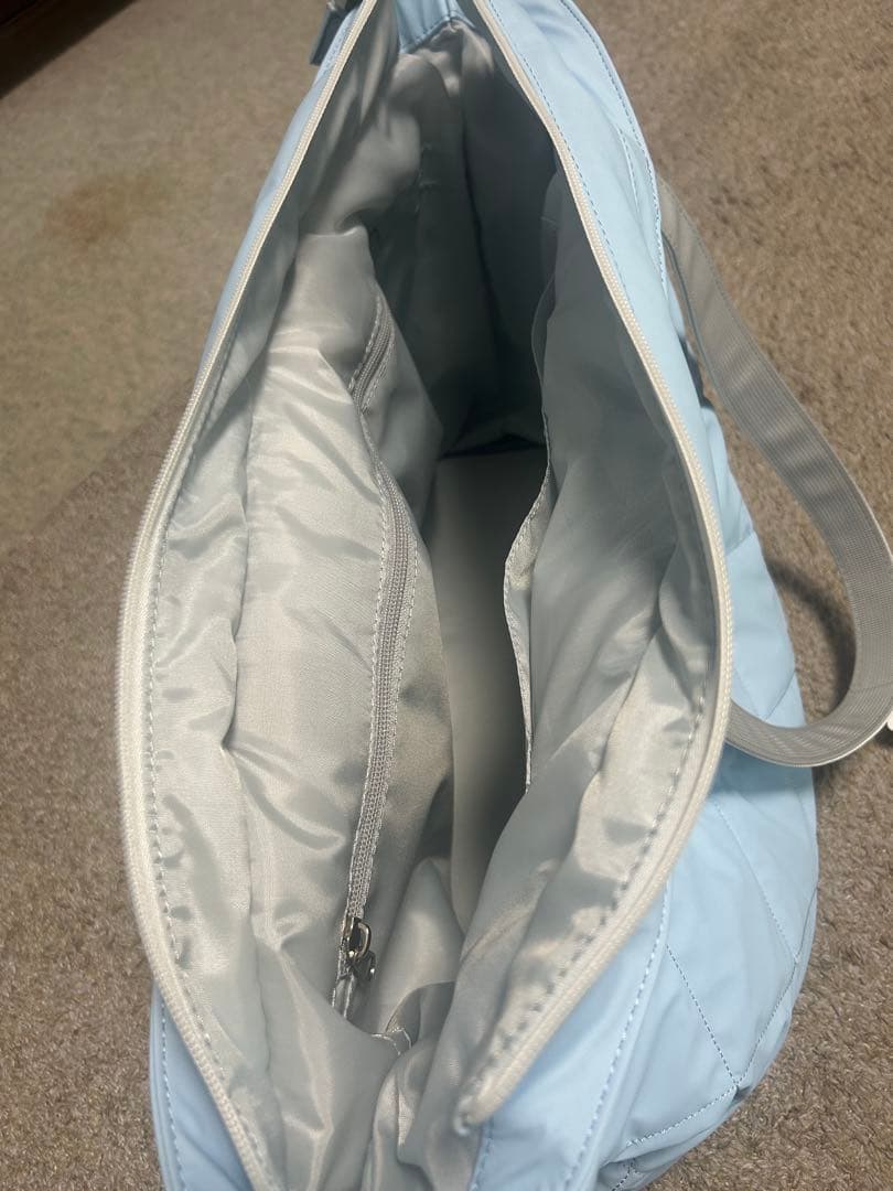 TAYLORMADE キルティングバッグ 水色