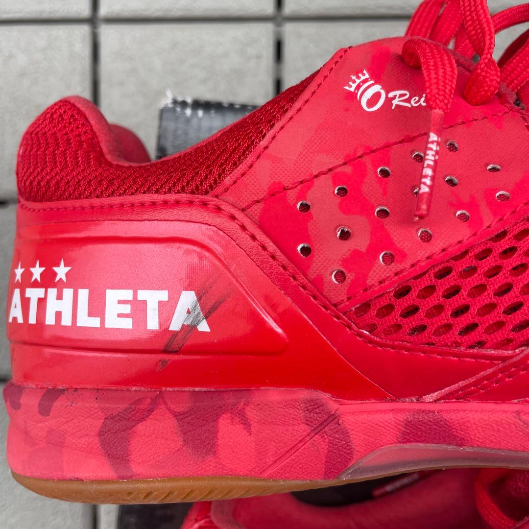 美品 ATHLETA フットサルシューズ レッド 25.0