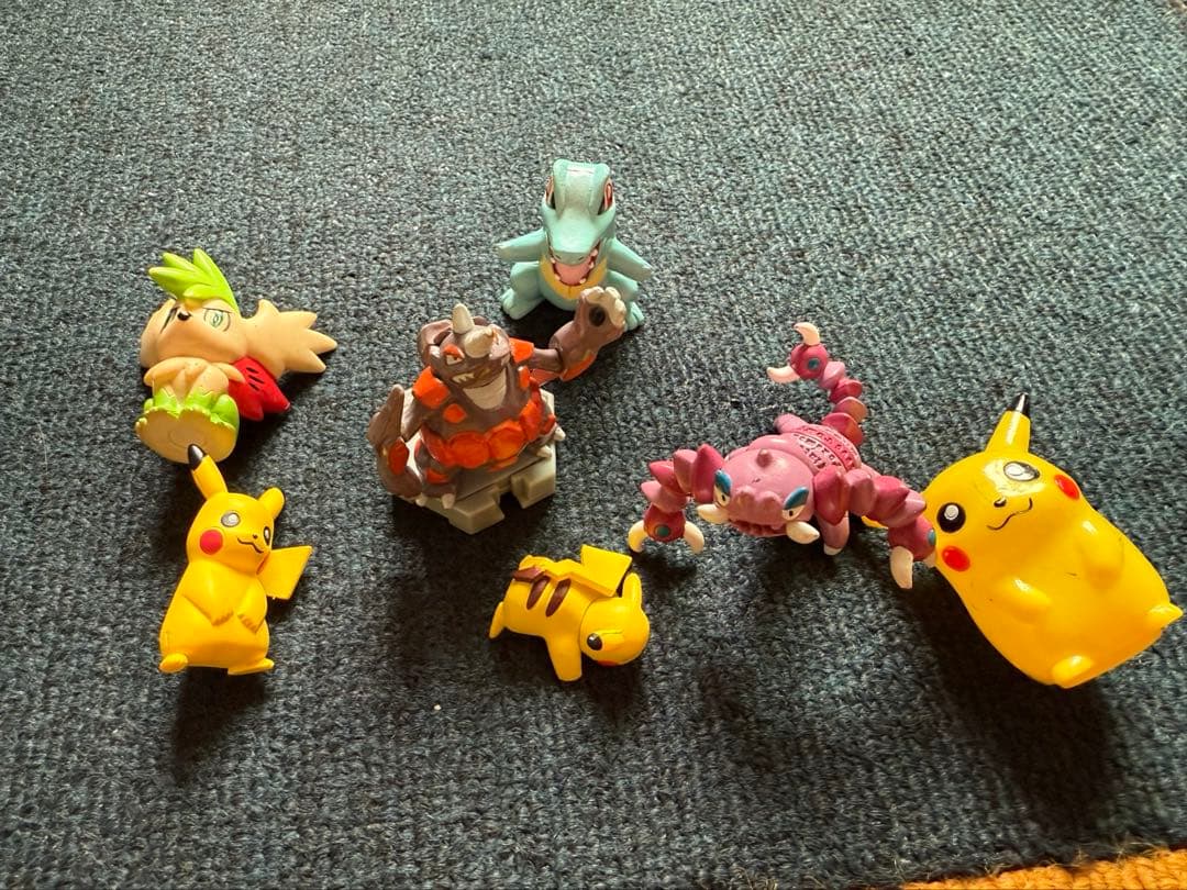 ポケモン指人形107体？フィギア　等