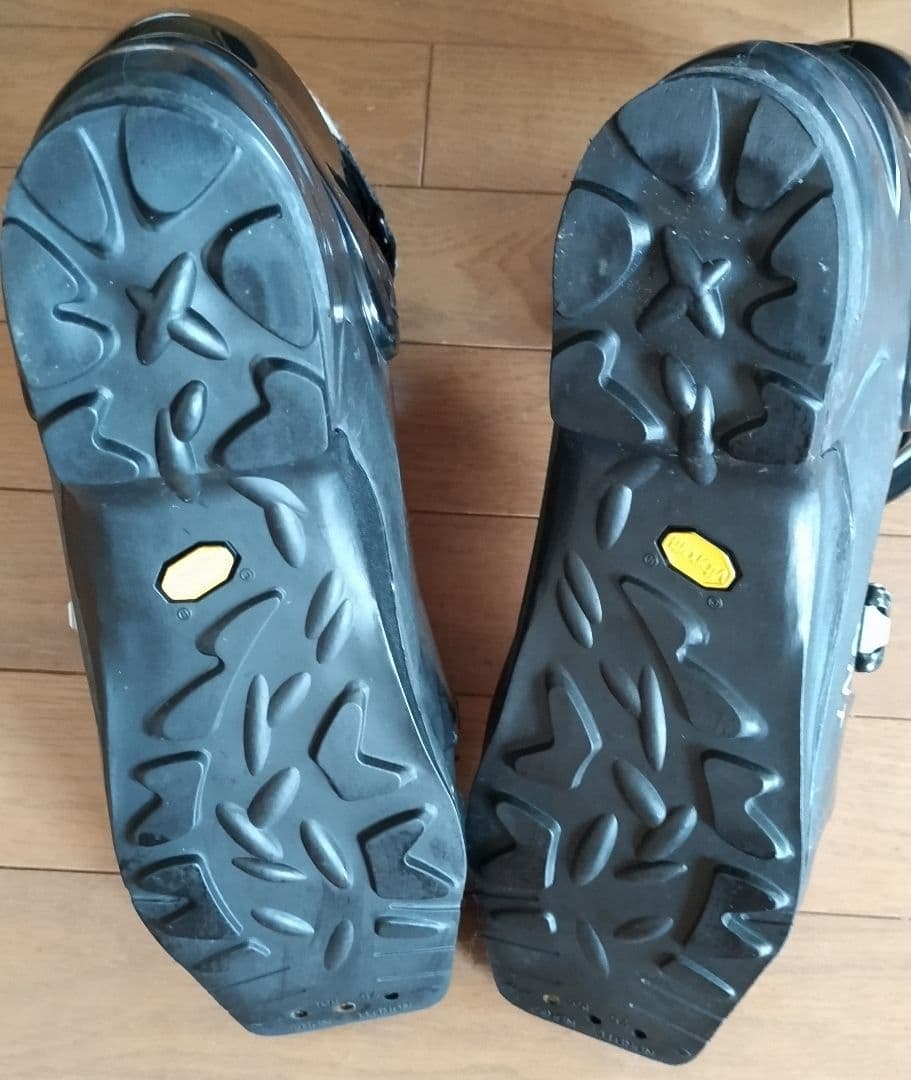 GARMONT EXCURSION スキーブーツ 女性用 ブラック26.0cm