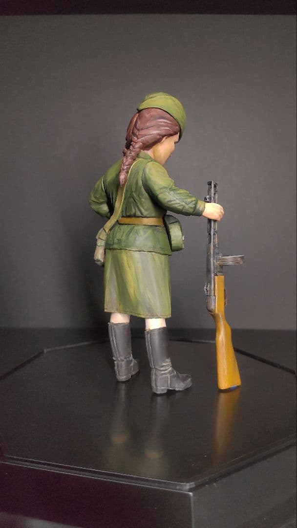 ファインモールド 鳥山明 ワールドファイター ターニャ 塗装済み完成品