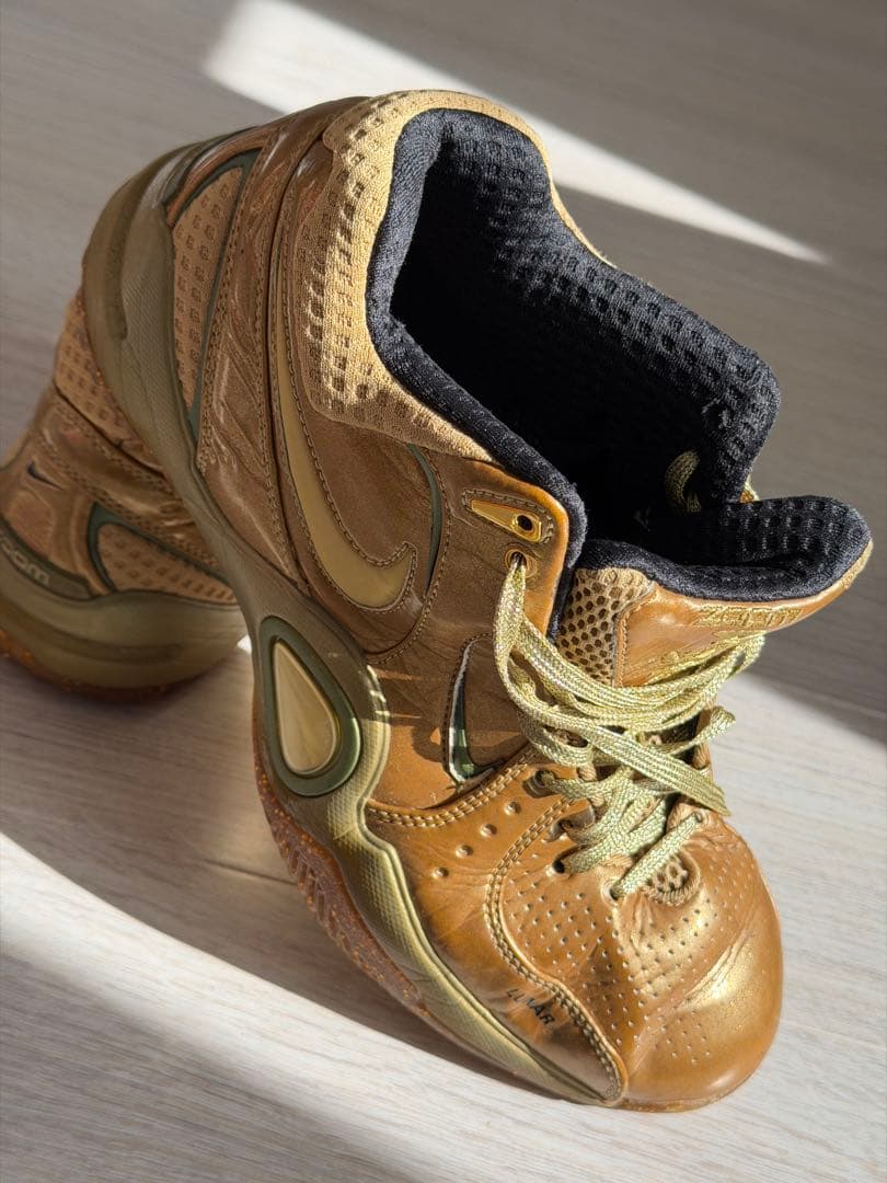 ナイキ エア ズーム ブレイブ III(田臥勇太モデル)