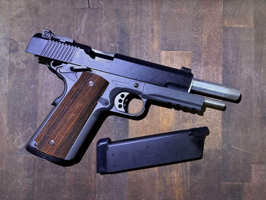 ウェスタンアームズ　スネーク　オペレーター　ガスガン　MGS