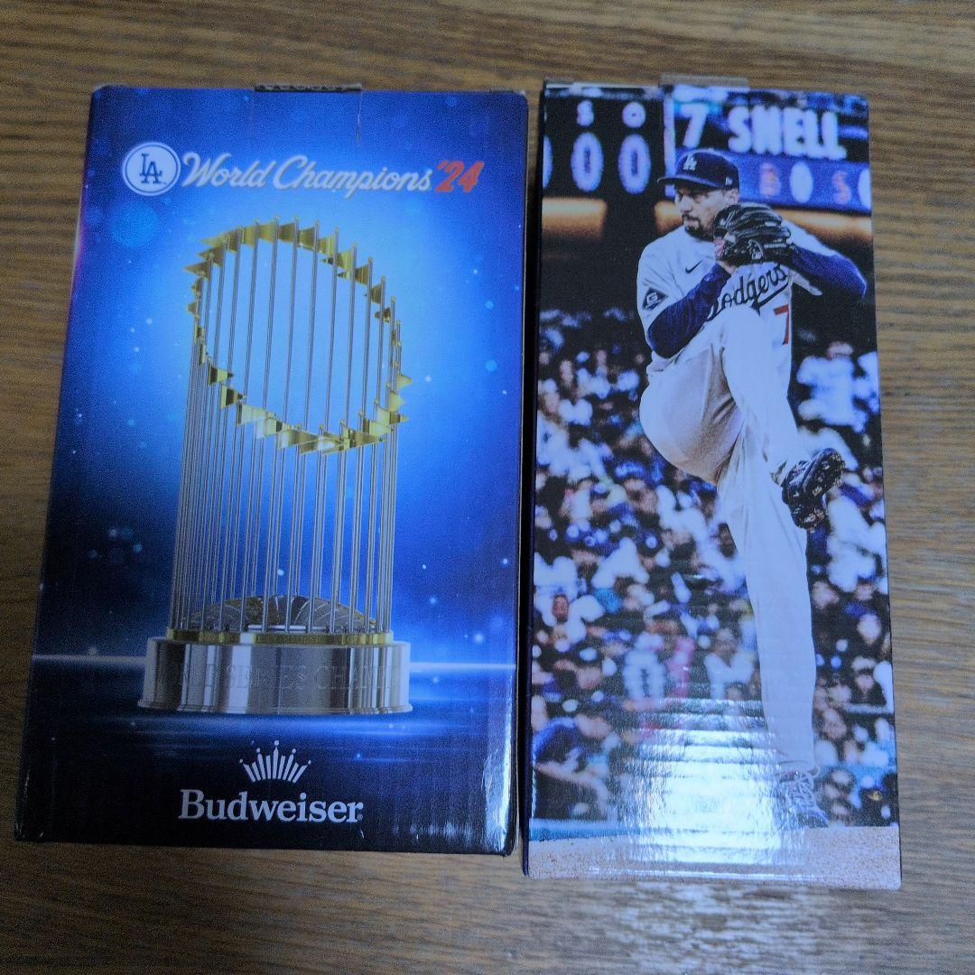2024 ロサンゼルス・ドジャース トロフィー&スネルフィギュア