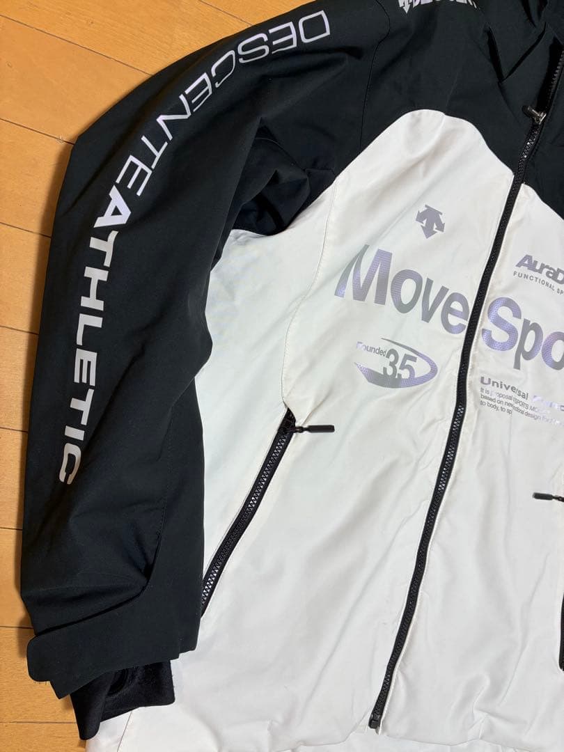 美品 デサントMove Sport スキーウェアジャケットのみ180cm