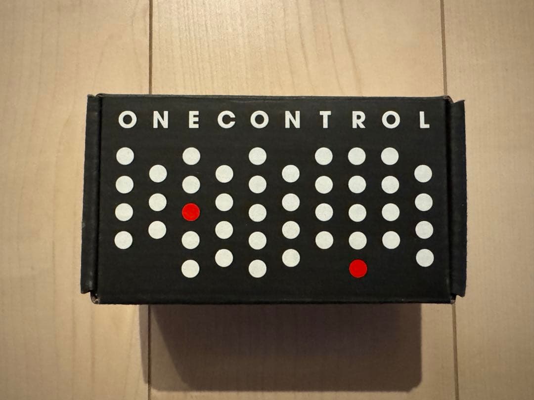 ベース One Control Sonic Silver Peg