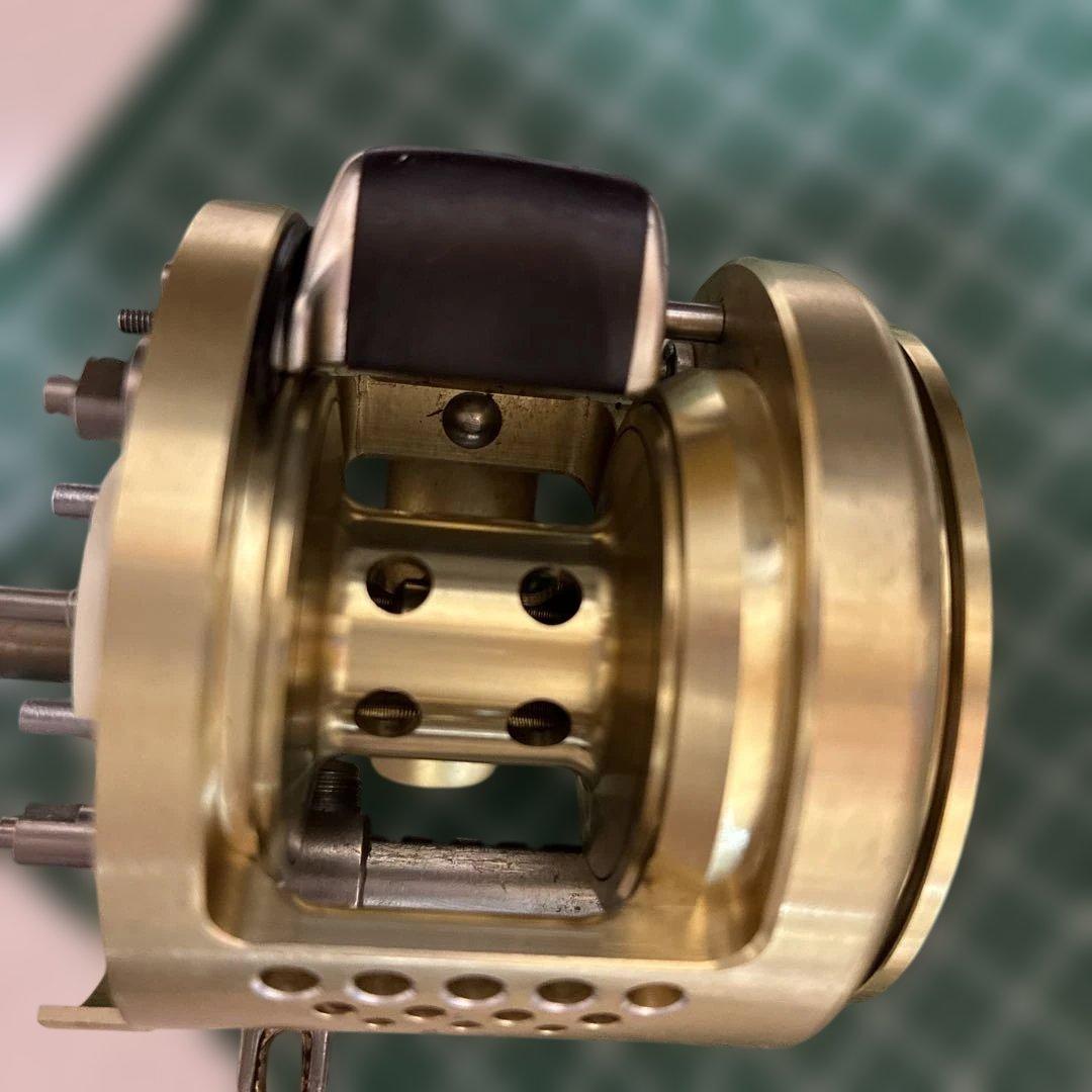 SHIMANO CALCUTTA CONQUEST 200ベイトリール　部品