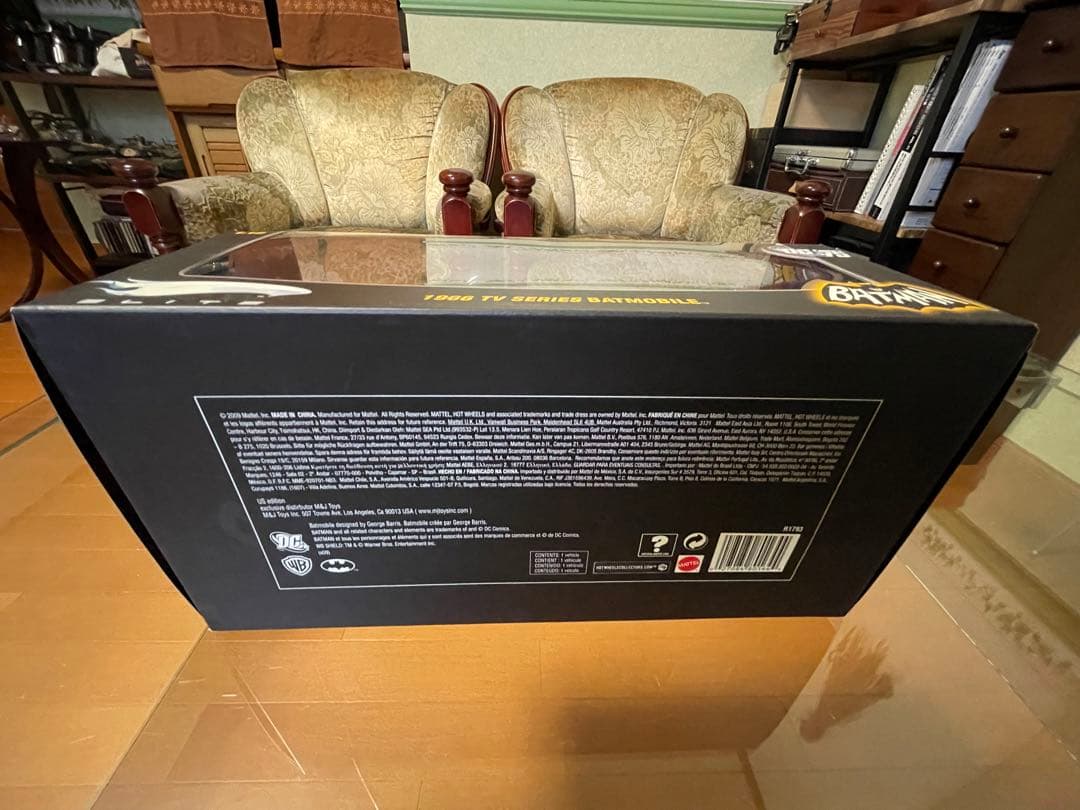 価格変更1/18 マテル バットモービルTVシリーズ1966 クローム 未開封品