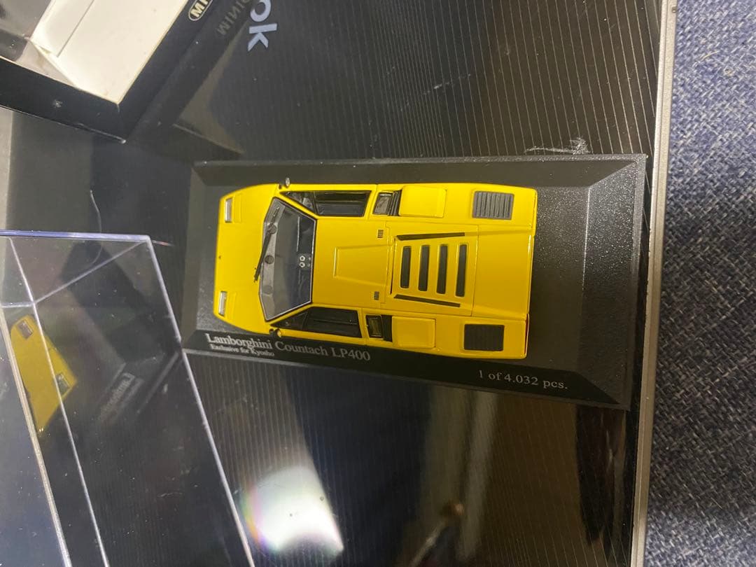 1/43 ランボルギーニ カウンタック LP400 イエロー 京商ver.