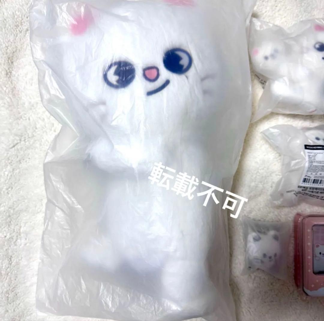 ヒョンジン plush bag マグネット シルバー キーリング