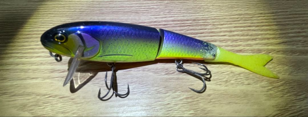 ブラックバスルアー