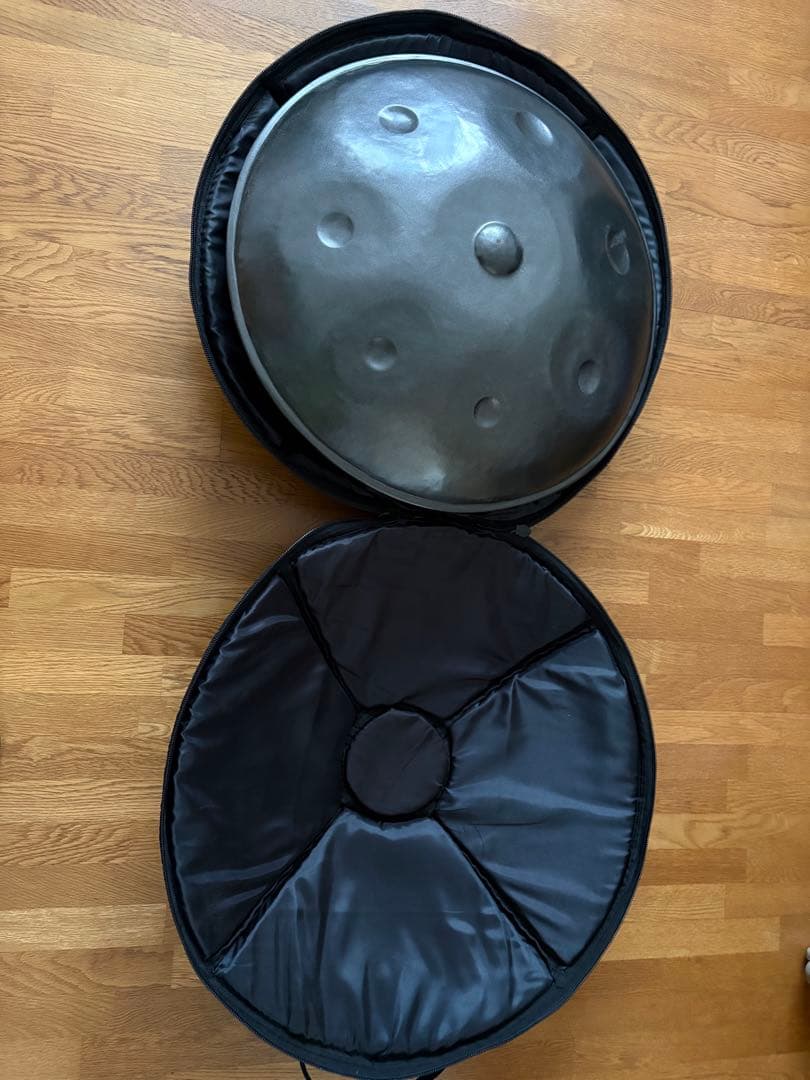 ハンドパン メタリックグレー 60cm バリで作成(バリ音階)鉄製