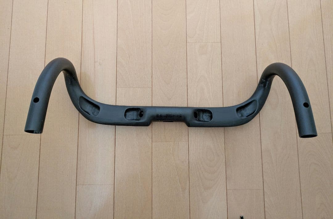 Superzero カーボンハンドルバー・ステム